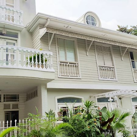 Charming La Casita Mercedes, 5Br And 5Tb For Family And Friends Staycation Makati City Екстериор снимка