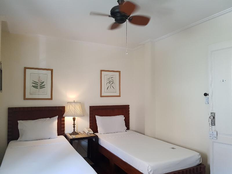 Charming La Casita Mercedes, 5Br And 5Tb For Family And Friends Staycation Makati City Екстериор снимка